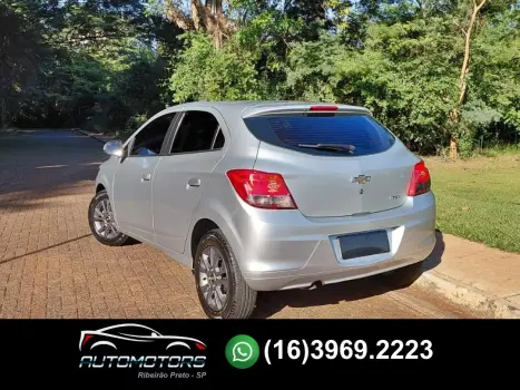 CHEVROLET Onix Hatch 1.4 4P FLEX LT, Foto 4