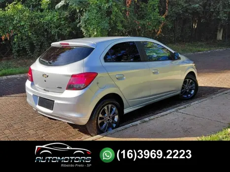 CHEVROLET Onix Hatch 1.4 4P FLEX LT, Foto 6