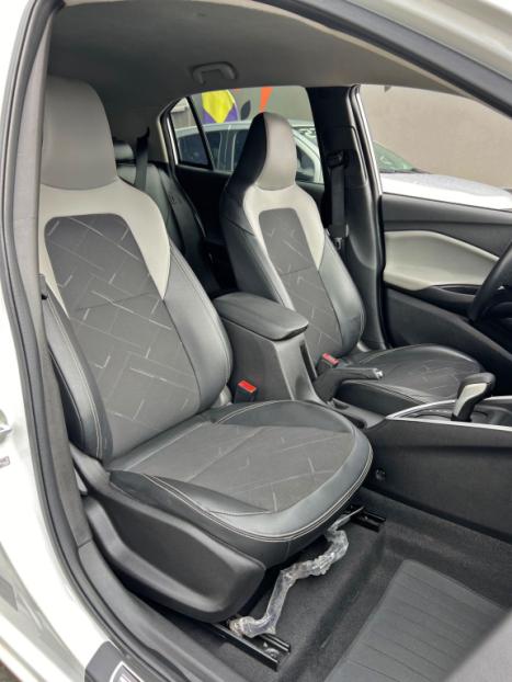 CHEVROLET Onix Hatch 1.0 12V 4P FLEX PREMIER TURBO AUTOMTICO, Foto 9