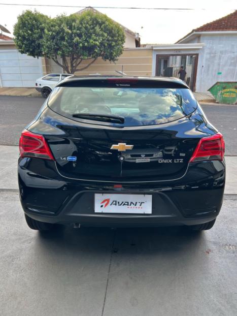 CHEVROLET Onix Hatch 1.4 4P FLEX LTZ, Foto 5