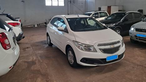 CHEVROLET Onix Hatch 1.0 4P FLEX LT, Foto 2