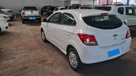 CHEVROLET Onix Hatch 1.0 4P FLEX LT, Foto 4