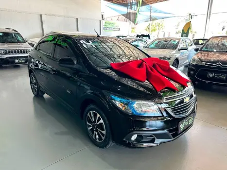 CHEVROLET Onix Hatch 1.4 4P FLEX LTZ, Foto 3