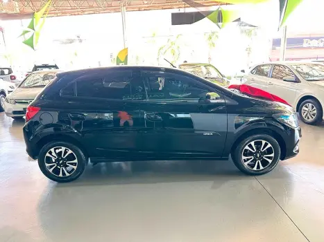 CHEVROLET Onix Hatch 1.4 4P FLEX LTZ, Foto 12