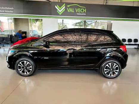 CHEVROLET Onix Hatch 1.4 4P FLEX LTZ, Foto 13