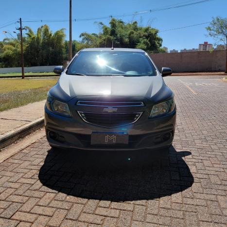 CHEVROLET Onix Hatch 1.4 4P FLEX LT, Foto 9