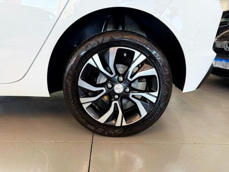 CHEVROLET Onix Hatch 1.0 12V 4P FLEX PREMIER TURBO AUTOMTICO, Foto 13