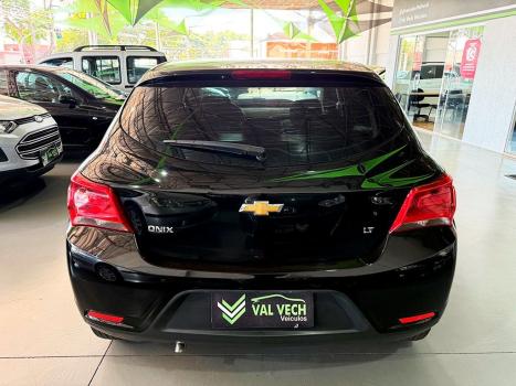 CHEVROLET Onix Hatch 1.0 4P FLEX LT, Foto 15