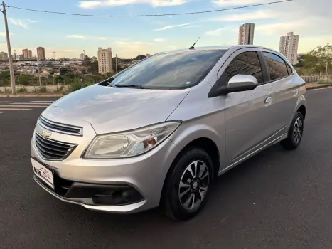 CHEVROLET Onix Hatch 1.0 4P FLEX LT, Foto 1