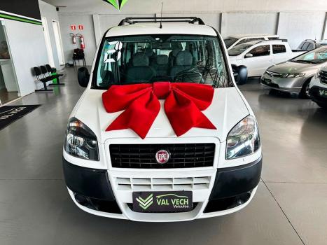 FIAT Doblo 1.8 16V 4P FLEX ESSENCE 7 LUGARES, Foto 2