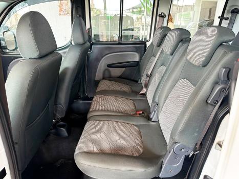FIAT Doblo 1.8 16V 4P FLEX ESSENCE 7 LUGARES, Foto 7