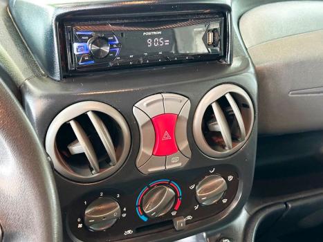 FIAT Doblo 1.8 16V 4P FLEX ESSENCE 7 LUGARES, Foto 9