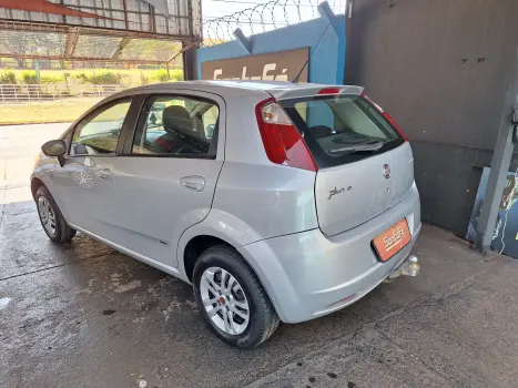 FIAT Punto 1.4 4P FLEX ATTRACTIVE ITALIA, Foto 4