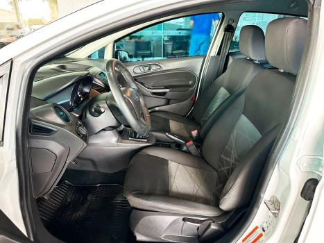 FORD Fiesta Hatch 1.5 16V 4P S FLEX, Foto 4
