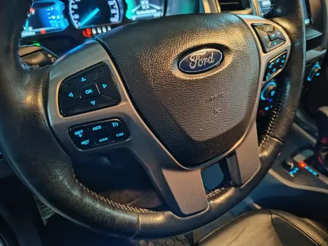 FORD Ranger 3.2 20V XLT 4X4 CABINE DUPLA TURBO DIESEL AUTOMTICO, Foto 23