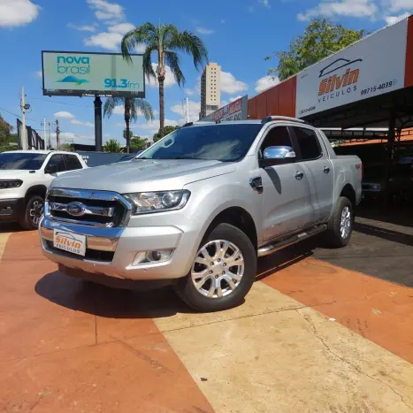 FORD Ranger 3.2 20V CABINE DUPLA 4X4 LIMITED TURBO DIESEL AUTOMTICO, Foto 2