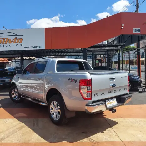 FORD Ranger 3.2 20V CABINE DUPLA 4X4 LIMITED TURBO DIESEL AUTOMTICO, Foto 3