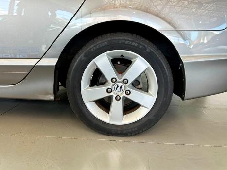 HONDA Civic 1.8 16V 4P FLEX LXS AUTOMTICO, Foto 13