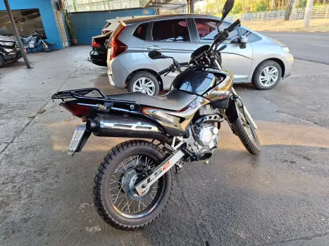 HONDA NX Falcon 400, Foto 4