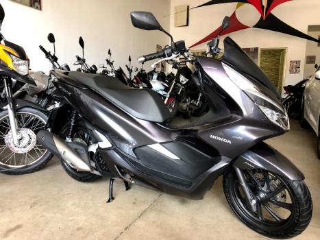 HONDA PCX 150 DLX, Foto 2