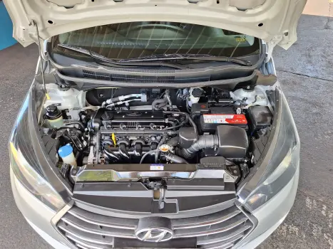 HYUNDAI HB 20 Sedan 1.6 16V 4P FLEX COMFORT PLUS AUTOMTICO, Foto 14