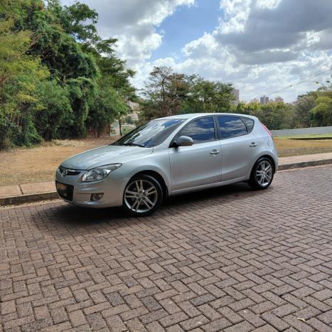 HYUNDAI I30 2.0 16V 4P GLS, Foto 1