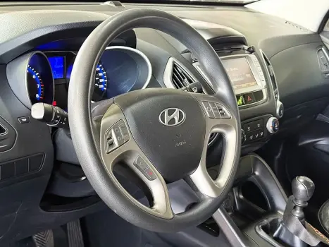 HYUNDAI IX35 2.0 16V 4P, Foto 10