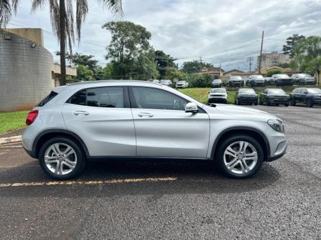 MERCEDES-BENZ GLA 200 1.6 16V 4P CGI ADVANCE TURBO AUTOMTICO, Foto 19