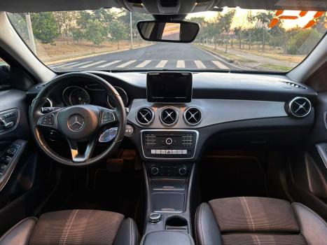 MERCEDES-BENZ GLA 200 1.6 16V 4P CGI ADVANCE TURBO AUTOMTICO, Foto 7
