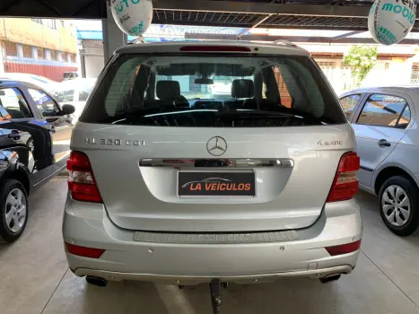 MERCEDES-BENZ ML 320 3.0 V6 24V 4P 4X4 CDI AUTOMTICO, Foto 7