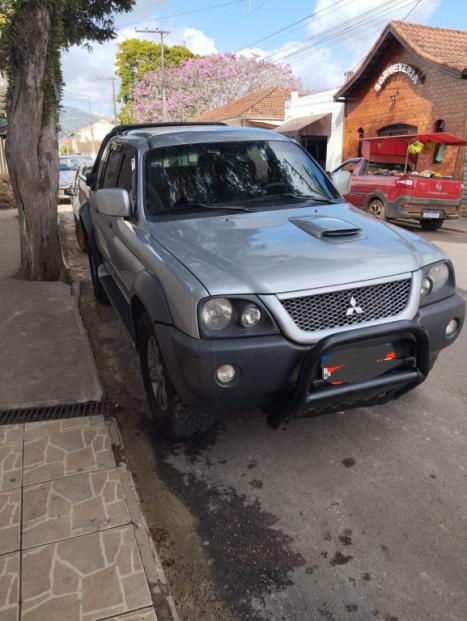 MITSUBISHI L 200 Outdoor 2.5 HPE 4X4 CABINE DUPLA TURBO DIESEL INTERCOOLER AUTOMTICO, Foto 1