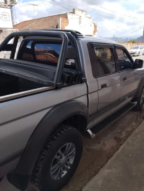 MITSUBISHI L 200 Outdoor 2.5 HPE 4X4 CABINE DUPLA TURBO DIESEL INTERCOOLER AUTOMTICO, Foto 3