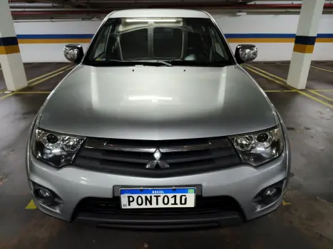 MITSUBISHI L 200 Triton 3.2 16V HPE 4X4 CABINE DUPLA TURBO DIESEL INTERCOOLER AUTOMTICO, Foto 2