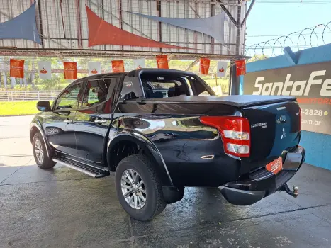 MITSUBISHI L 200 Triton 2.4 16V SPORT HPE-S 4X4 CABINE DUPLA TURBO DIESEL AUTOMTICO, Foto 6