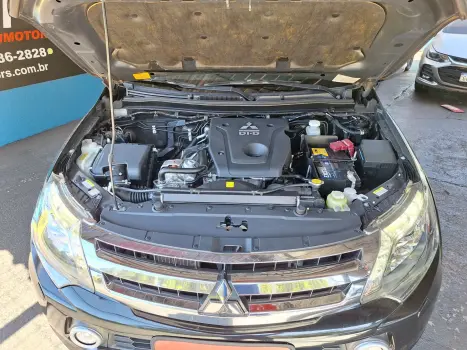 MITSUBISHI L 200 Triton 2.4 16V SPORT HPE-S 4X4 CABINE DUPLA TURBO DIESEL AUTOMTICO, Foto 16