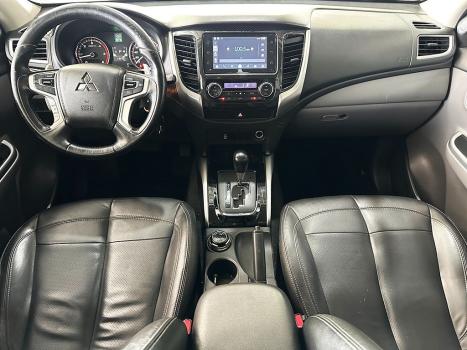 MITSUBISHI L 200 Triton 2.4 16V OUTDOOR HPE-S 4X4 CABINE DUPLA TURBO DIESEL AUTOMTICO, Foto 5