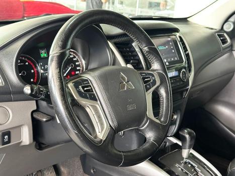 MITSUBISHI L 200 Triton 2.4 16V OUTDOOR HPE-S 4X4 CABINE DUPLA TURBO DIESEL AUTOMTICO, Foto 8