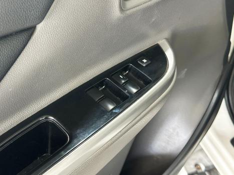 MITSUBISHI L 200 Triton 2.4 16V OUTDOOR HPE-S 4X4 CABINE DUPLA TURBO DIESEL AUTOMTICO, Foto 9