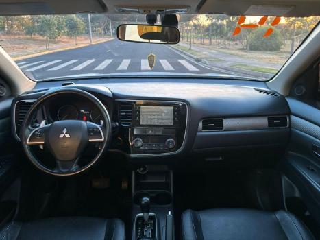 MITSUBISHI Outlander 3.0 V6 24V 4P GT 4X4 AUTOMTICO, Foto 7