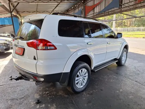 MITSUBISHI Pajero Dakar 3.5 V6 24V 4P HPE FLEX 4X4 7 LUGARES AUTOMTICO, Foto 4