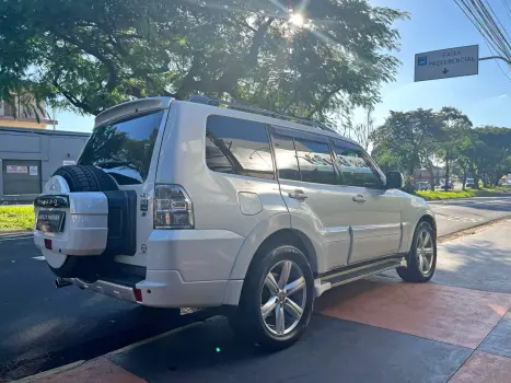 MITSUBISHI Pajero Full 3.2 16V 4P HPE 4X4 TURBO DIESEL INTERCOOLER AUTOMTICO, Foto 4
