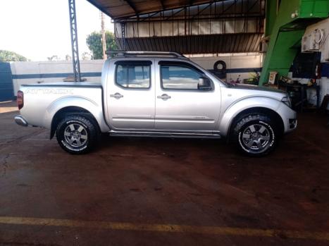 NISSAN Frontier 2.5 16V 4X4 SV ATTACK TURBO DIESEL CABINE DUPLA AUTOMTICO, Foto 2