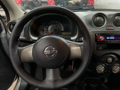 NISSAN March 1.0 12V 4P S FLEX, Foto 9