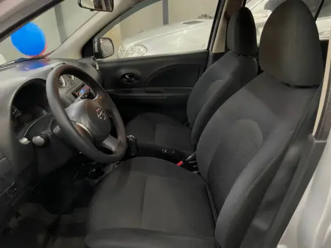 NISSAN March 1.0 12V 4P S FLEX, Foto 10