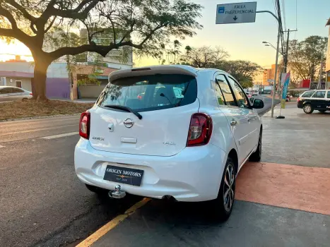 NISSAN March 1.6 16V 4P SL FLEX, Foto 6