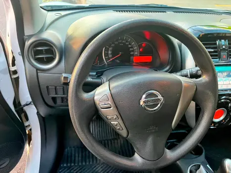 NISSAN March 1.6 16V 4P SL FLEX, Foto 8