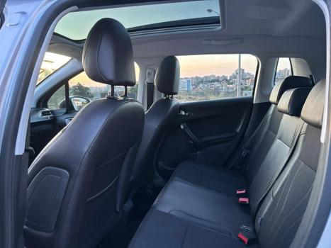 PEUGEOT 2008 1.6 16V 4P FLEX GRIFFE THP TURBO, Foto 10