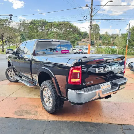 RAM 2500 6.7 I6 24V SLT CABINE DUPLA TURBO DIESEL LARAMIE 4X4 AUTOMTICO, Foto 3