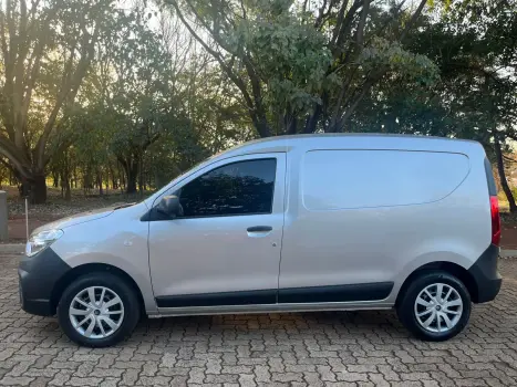 RENAULT Kangoo 1.6 16V 3P AUTHENTIC, Foto 5