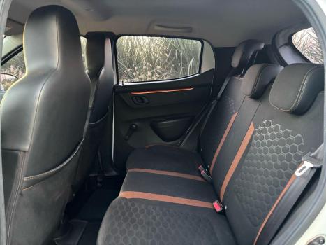RENAULT Kwid 1.0 12V 4P SCE FLEX OUTSIDER, Foto 9